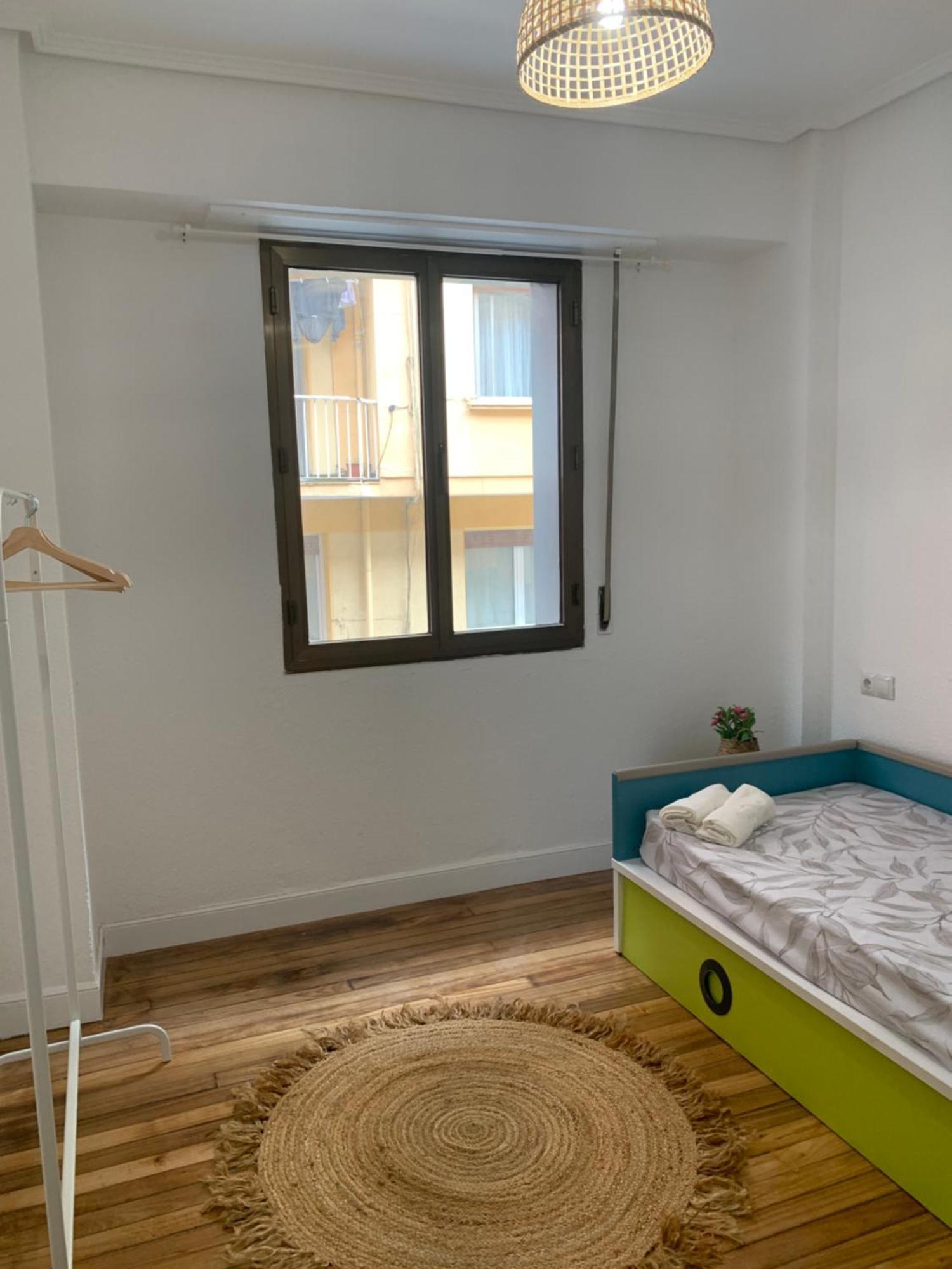 Piso Centrico En Bilbao Apartment Luaran gambar
